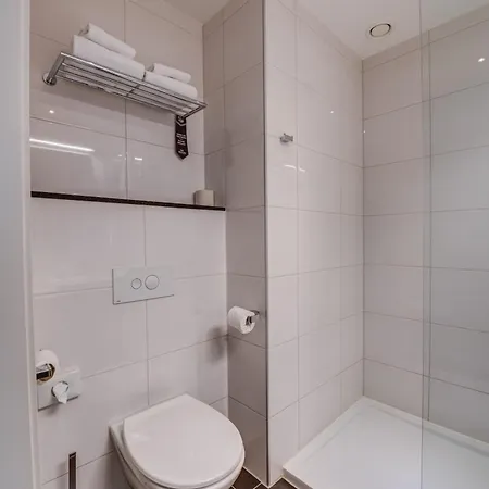 Hotel Mezzo Hotel&business 3*
