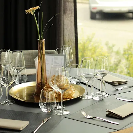 Mezzo Hotel&business