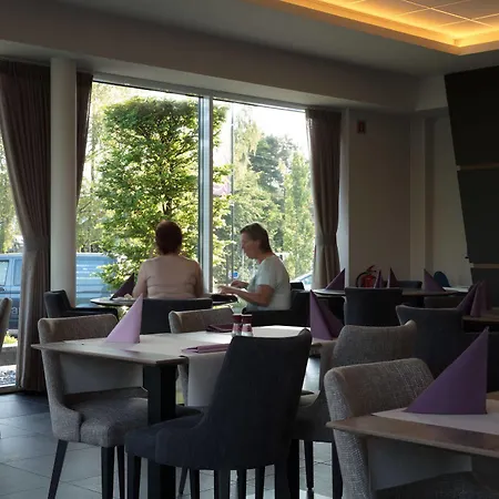 Mezzo Hotel&business 3* Beringen